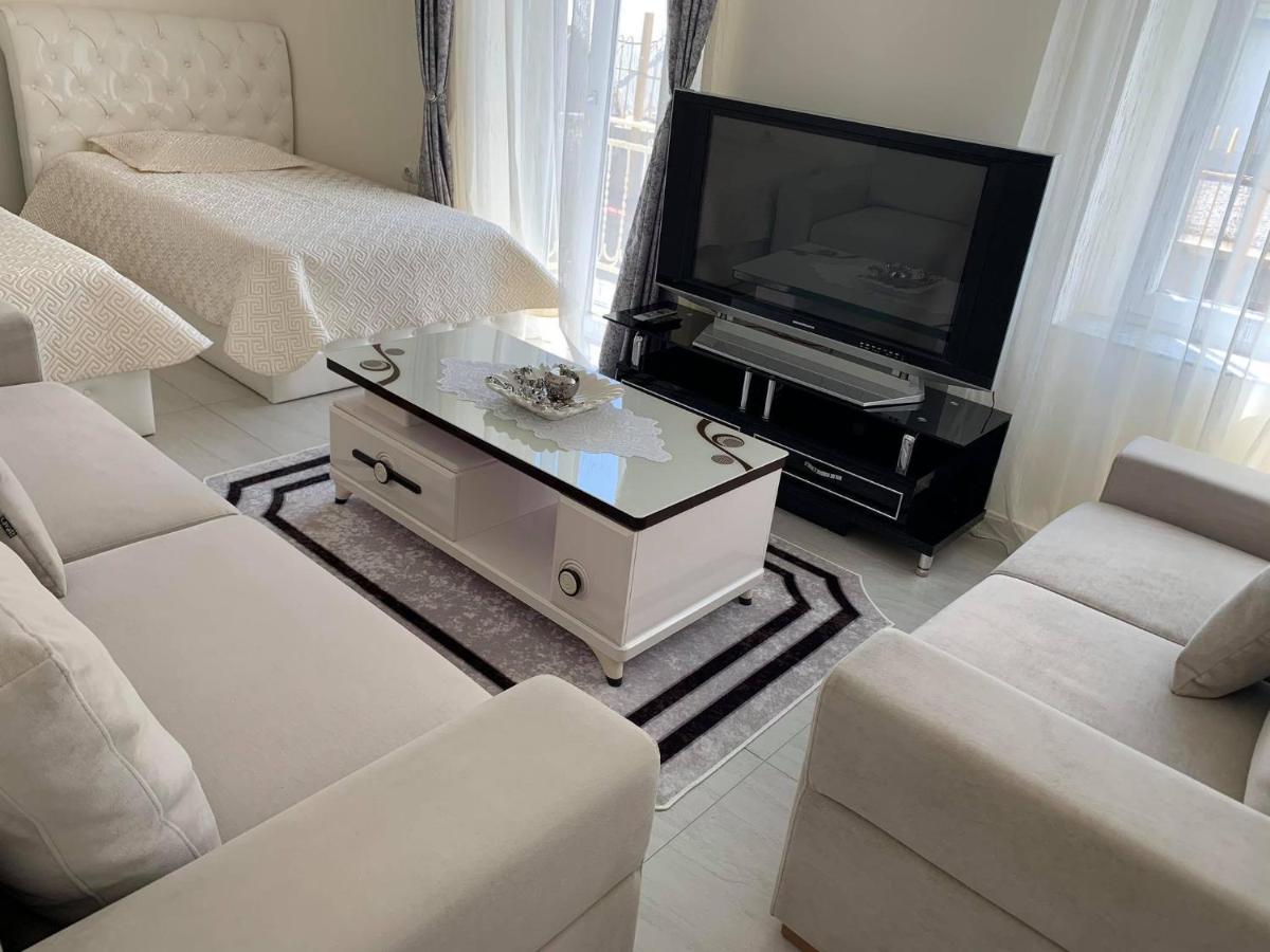 Apartament Oresti Korce Luaran gambar
