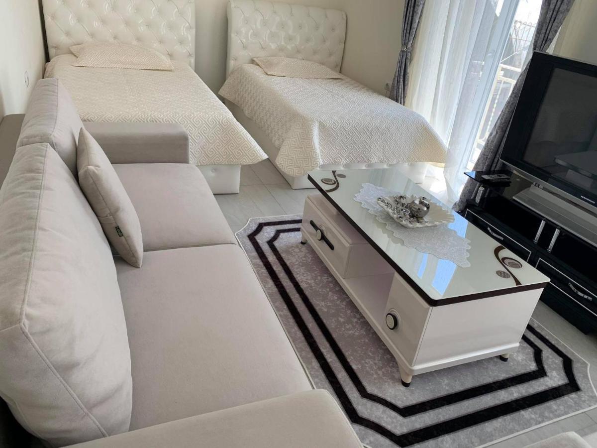 Apartament Oresti Korce Luaran gambar
