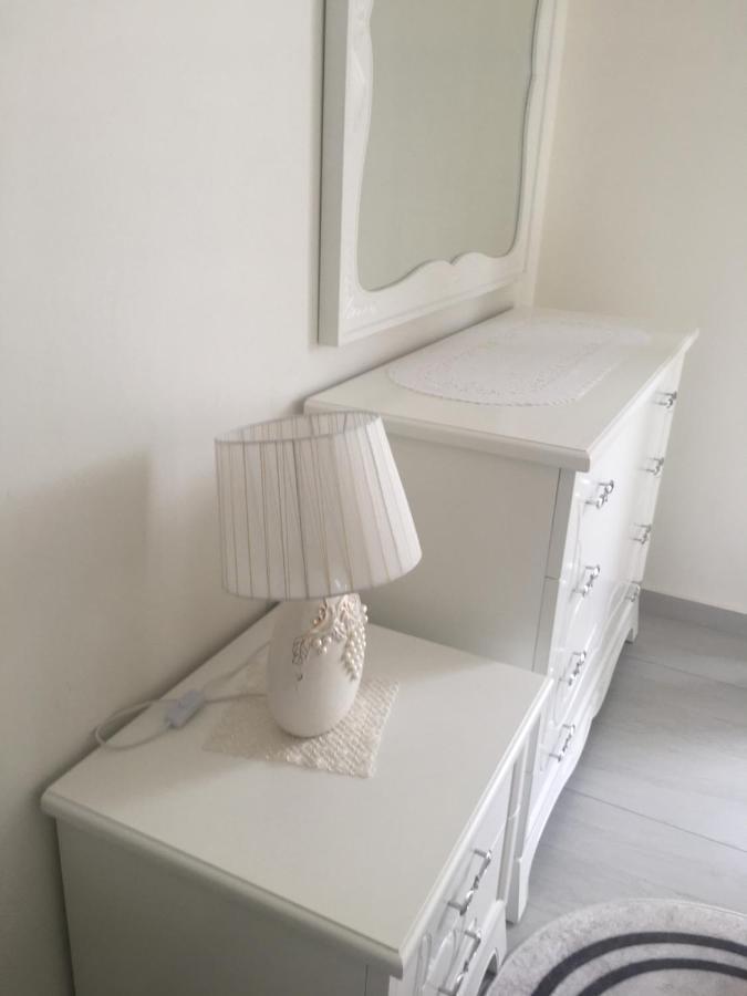 Apartament Oresti Korce Luaran gambar